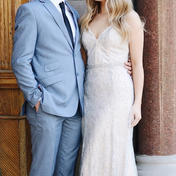 YPSILON JOVANI GOWN - Picture 2 of 8